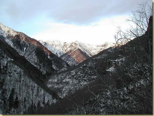 Val Gabbio, in fondo la Colma Piana 