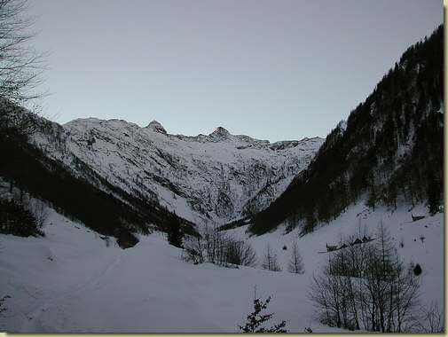Val Loana, al centro la Laurasca 
