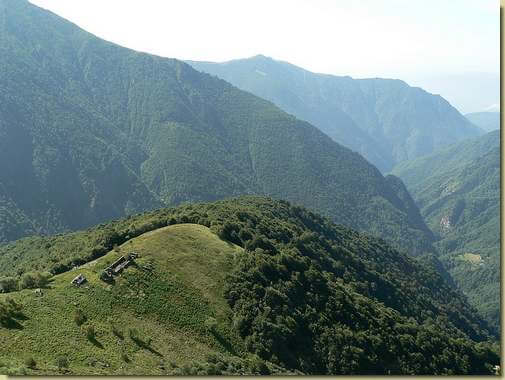 salendo la dorsale sopra Busarasca