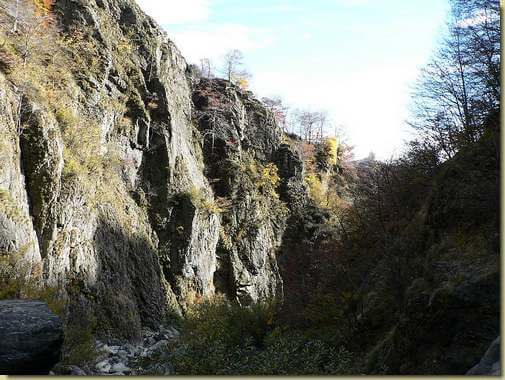 nel torrente verso Baldesaut...