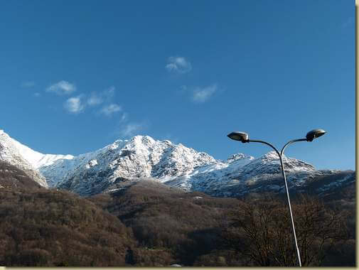 vista dal fondovalle...