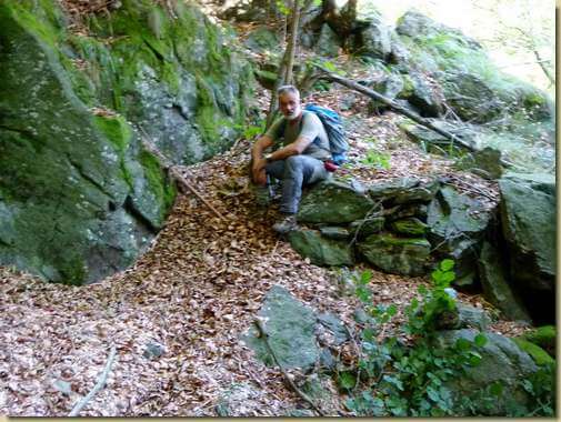 muretto lungo il percorso...