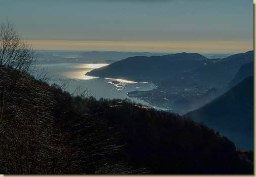 riflessi sul lago...