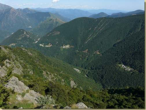 la Val Calagno vista dai dintorni del Motto Cant&eacute;
