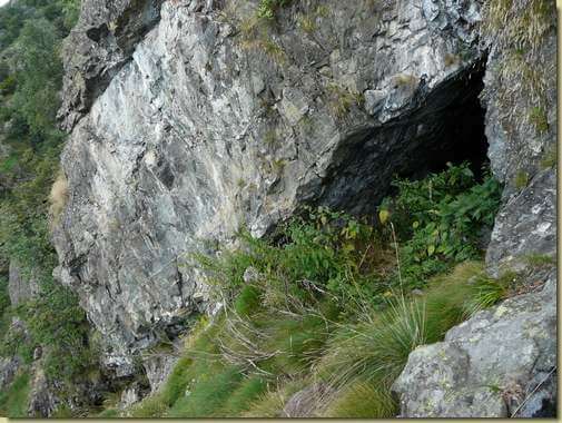 grotta nei pressi del Balm...  