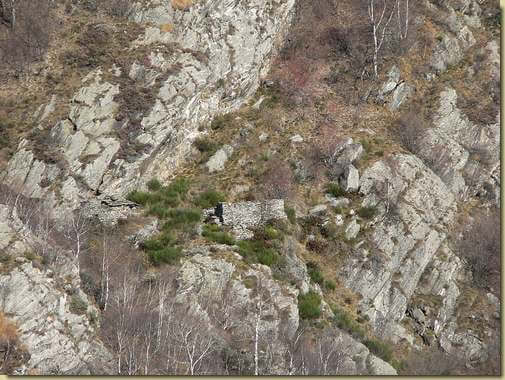 La Balma vista dai dintorni di Pra d'Gat [teleobiettivo]