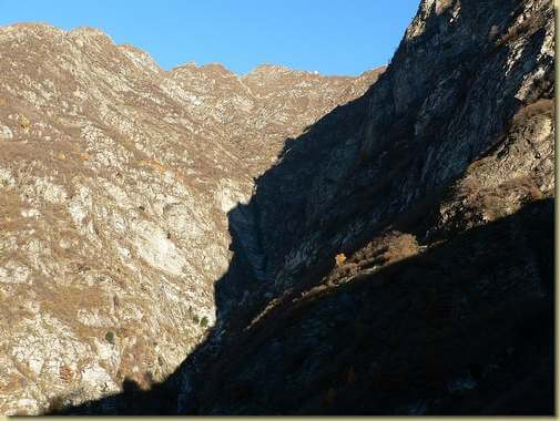 in alto il Pizzo delle Pecore