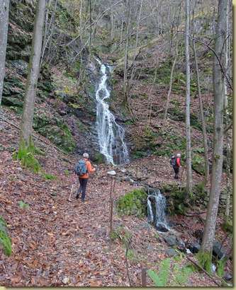 sulla mulattiera per Falmenta...