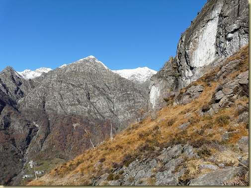 in alto la Cima Saler 