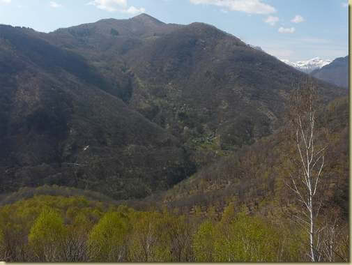  vista su Bignugno e il Fai&egrave; (dal sentiero per Cortepiano) 