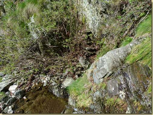 resti del vecchio sentiero...