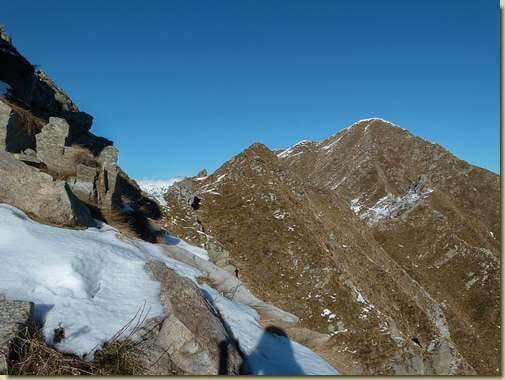 a destra, il Pizzo delle Pecore...