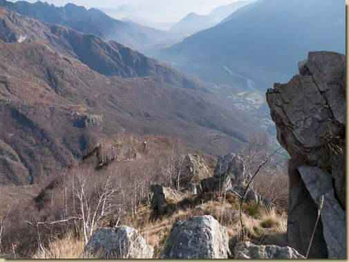 la dorsale che scende a Curt Lùar...