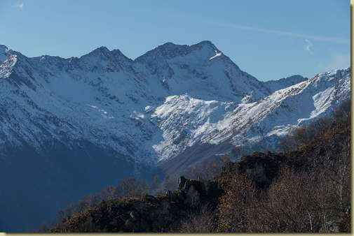 teleobiettivo verso la Montagna Ronda...