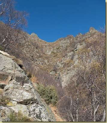 il versante che sale al Vallard...