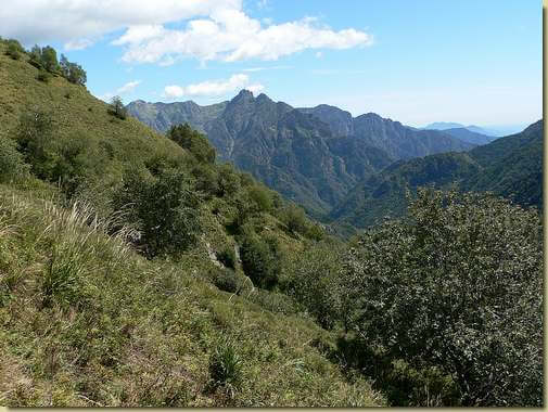 Valle di Locc - sullo sfondo il Pedum 