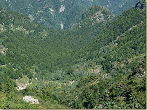 al centro, La Colletta...