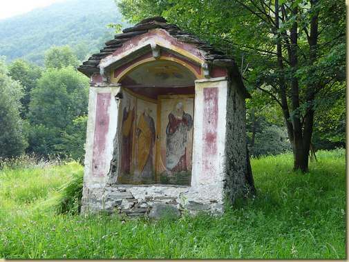 Cappella alla partenza da Cardezza 