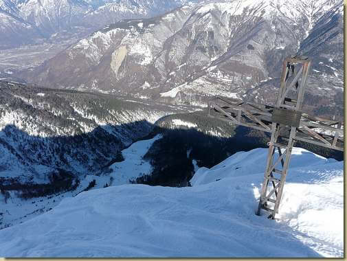 sul fondo l'Alpe Campra 