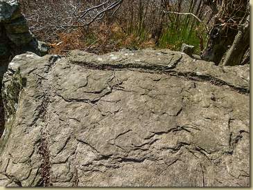 canalini di scolo sul tetto del balmo...