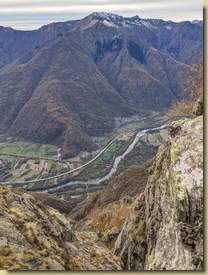 bella vista sui canalini che scendono dalla cresta...