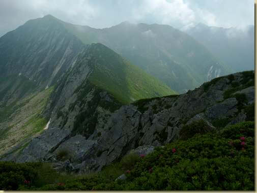 vista verso il Pizzo Stagno e il Cimone di Straolgio