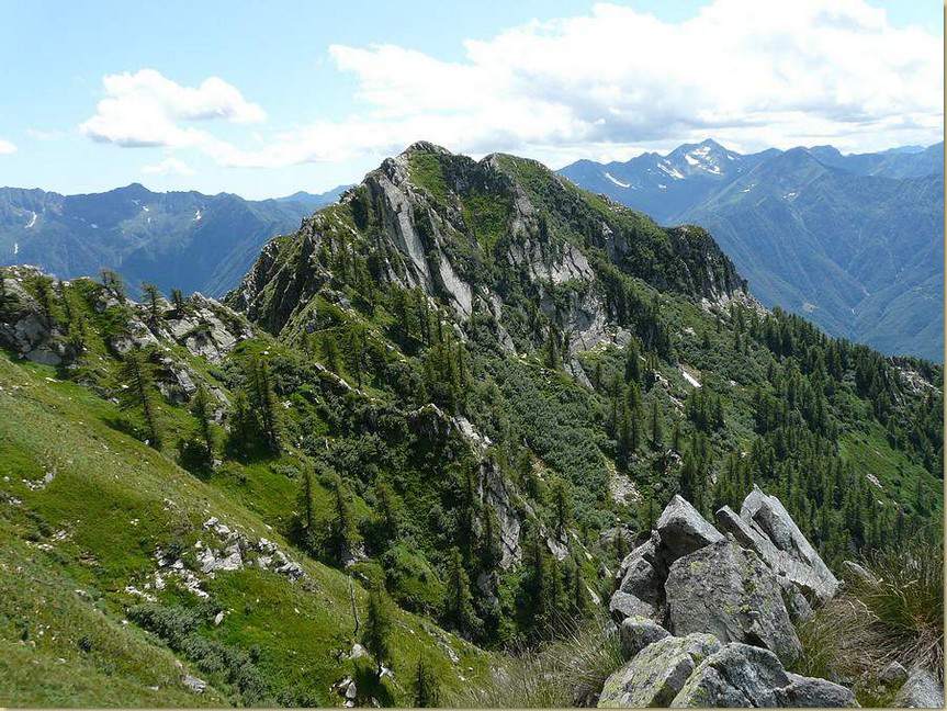 vista verso la cresta del Pizz Lacina...