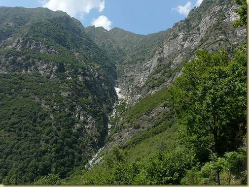 vista da I Curt verso il Pizzo delle Pecore 