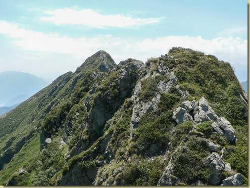 Cima Sasso (sullo sfondo), dalla cima nord