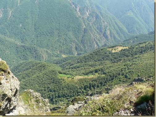 vista su Cavrua e Vogogno - sul fondo il prato di Pogallo 