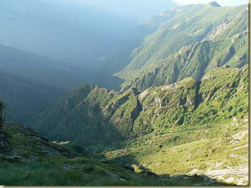lo sperone di Seriago visto dalla Bocchetta di Scaredi