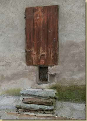 strano ingresso... (o uscita ?)