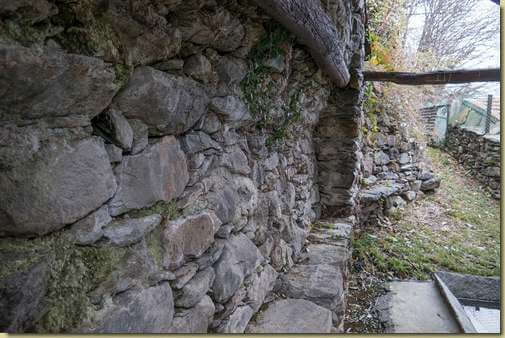 la rientranza nel muro in modo da poter appoggiare la scivera...
