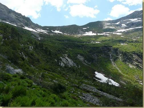 al centro la Colma di Basagrana