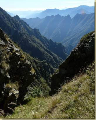 il versante ovest della Cima Sasso e i Corni di Nibbio... 
