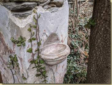 acquasantiera...
