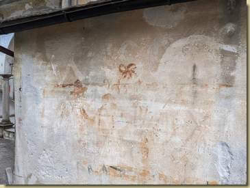affresco ormai quasi irriconoscibile... 