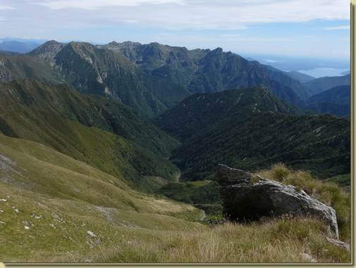uno sguardo verso la Valgrande... 