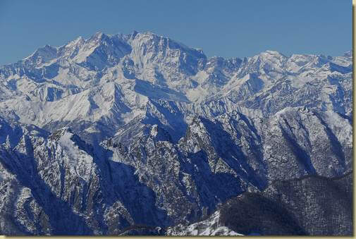 i Corni di Nibbio e il Monte Rosa...