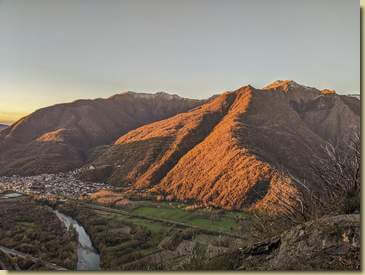 alba sul versante opposto della bassa Ossola...
