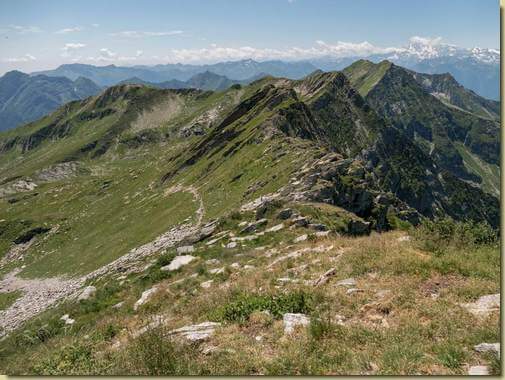 la cresta verso il Pizzo Nona e il Togano...