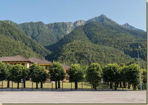 vista verso la Valle del Rio Ragno e il Pizzo Ragno da Druogno...