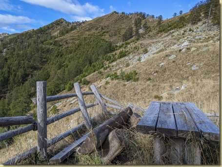  in alto, la Costa Scarone...