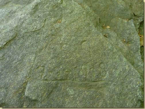 segni sulla roccia...