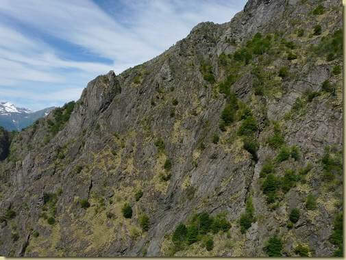 il roccioso versante di Pianezza... 