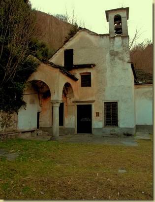 l'Oratorio di San Pietro a Dresio [foto di Giorgio Chiarello]