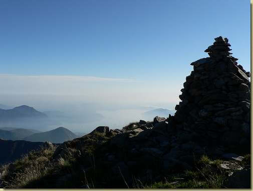 ssulla cima della Marona - vista sul lago Maggiore  