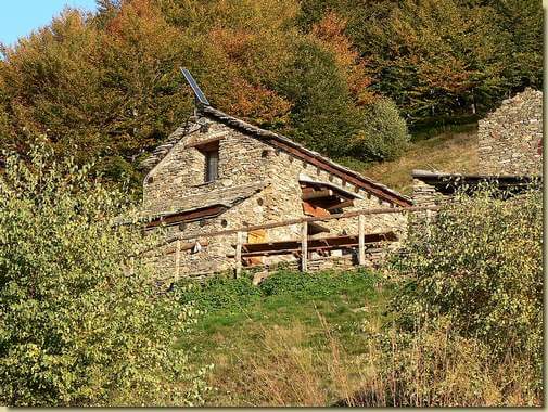 il Bivacco all'Alpe Curgei 