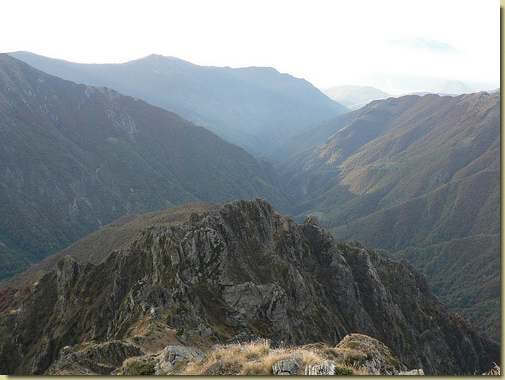 sulla Cima Marsicce - la cresta che scende a Busarasca