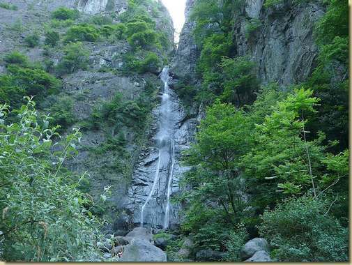 la cascata della Val Cornera dalla  Valle di Nibbio 